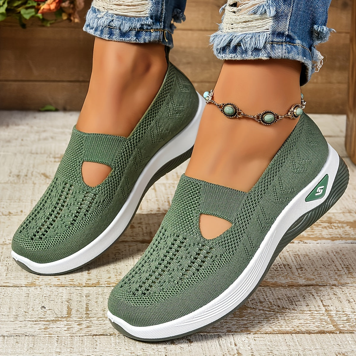 SOFT SOLE BREATHABLE ORTHOPEDIC SHOES