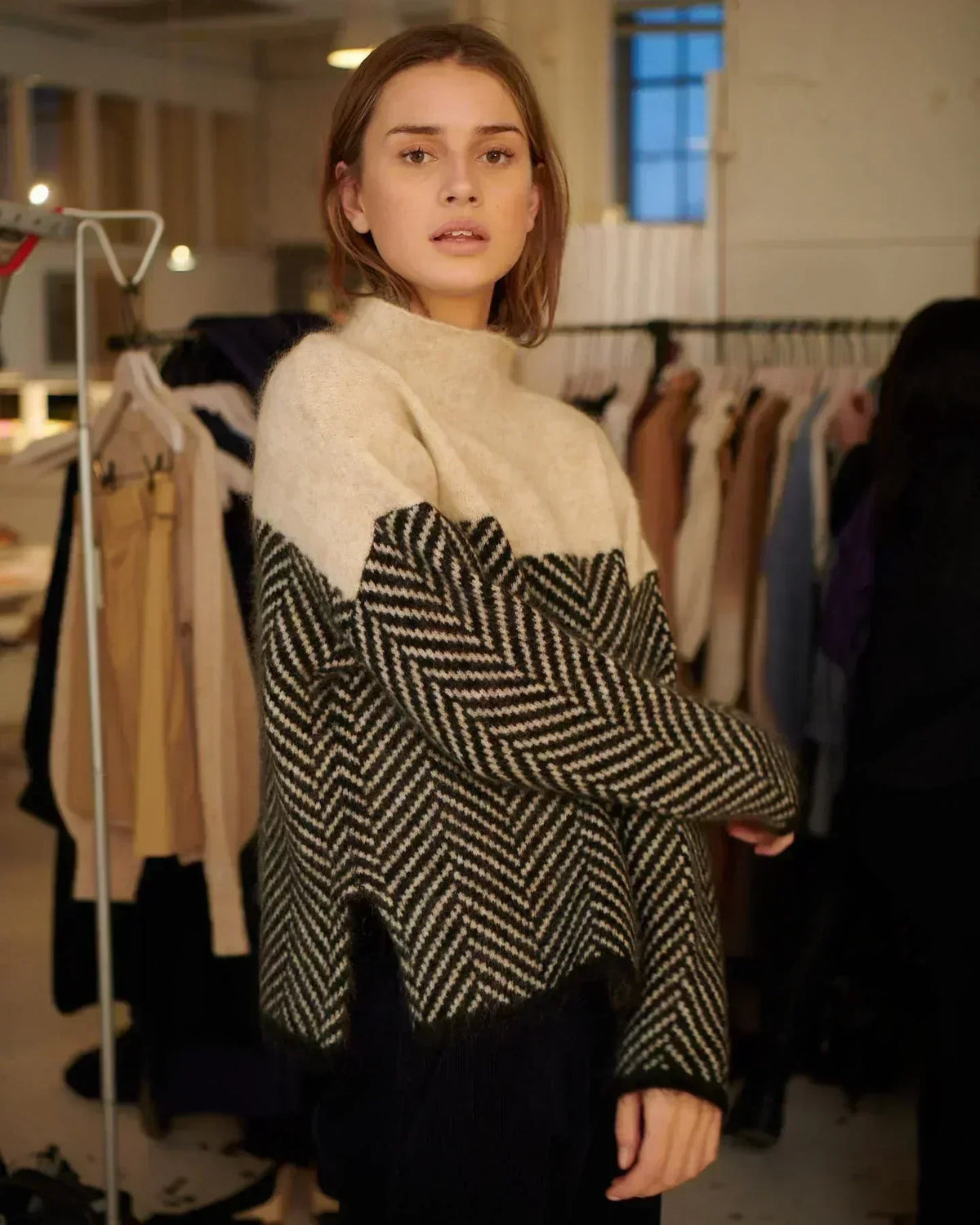 OLIVIA™ - COZY TURTLENECK SWEATER