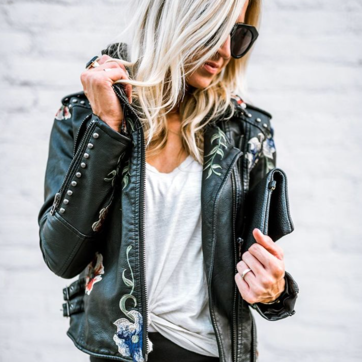 Niki - Black Floral Night Jacket